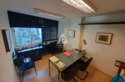 Sala comercial à venda na Rua Treze de Maio, --, Centro, Rio de Janeiro