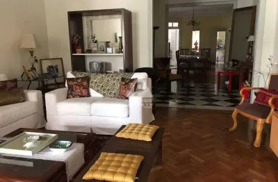 Espaçoso apartamento de 3 quartos: elegância e conforto em cada detalhe!