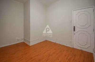 Apartamento à venda, 2 quartos, copacabana - rio de janeiro/rj