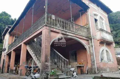 Raridade! casarão histórico c/ 2 andares independentes ao lado da floresta da tijuca