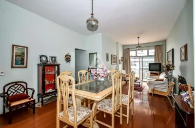 Apartamento à venda em copacabana, 2 quartos, suíte, varanda, infraestrutura completa e vaga de garagem.