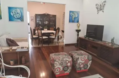 Apartamento em copacabana amplo salão 3 quartos 1 suíte