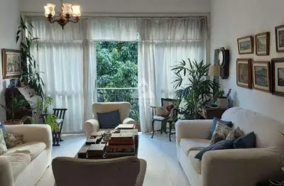 Apartmanto 4 quartos com 1 suite em rua charmosa da lagoa