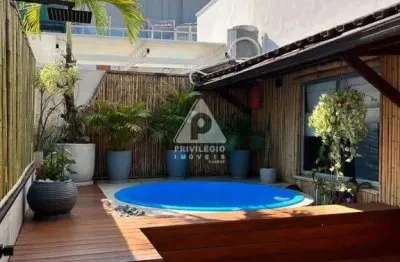 Cobertura duplex totalmente reformada, pronta para morar! no humaitá