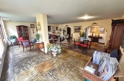 Maravilhoso apartamento no Leme, 3 quartos, quadra da praia - Leme, RJ