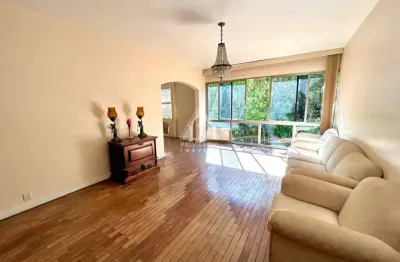 Apartamento 3 quartos (1 suíte) | 150m² | sala de 65m² | 1 vaga na escritura | 1 quadra da praia