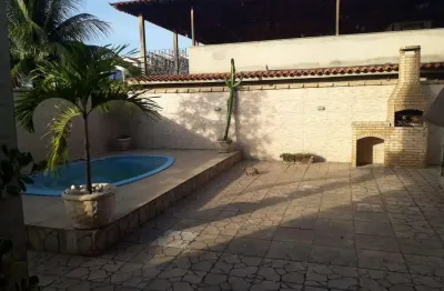Ótima casa duplex , com acessos independentes.1º pavimento , garagem 2 carros,loja para rua,sala,3 quartos,cozinha,banheiro,área de serviço,área exter
