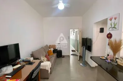 Quarto e sala reformado e decorado com vaga escriturada