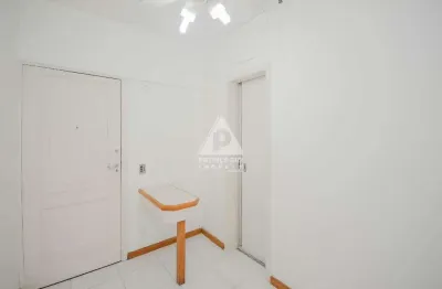 Sala comercial 25 mts, vista para o mar, 1 vaga de garagem, em ipanema.