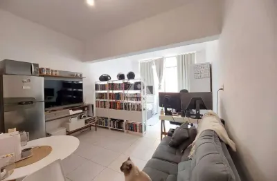 Loft 44m² | reformado e silencioso | a 3 minutos do metrô | aluguel de vaga | leblon