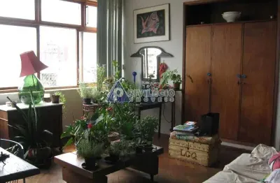Apartamento 3 quartos, vista livre, vista lateral para o cristo, 110 mts, 1 vaga de garagem, em ipanema.