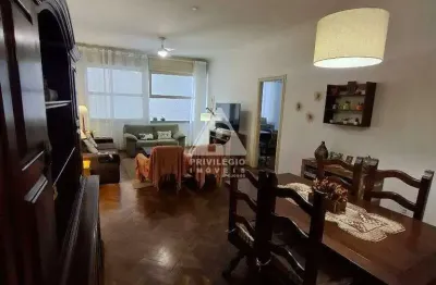 Apartamento de 3 dormitórios na esquina com a avenida atlântica (132 m²)