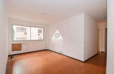 Excelente apartamento 2 quartos (1 suíte) com vaga na gávea