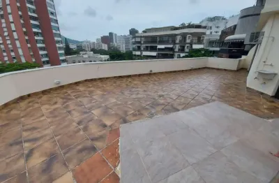 Magnifica cobertura à venda no leblon, terraço amplo, quadrissima da praia do leblon