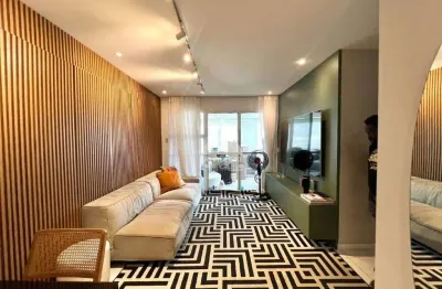 Cobertura duplex espaçosa com 3 quartos, terraço e vista panorâmica em jacarepaguá