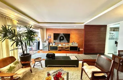 Apartamento reformado de 3 quartos, 1 suíte, 3 vagas, leblon - rj