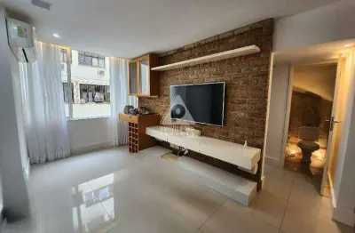 Apartamento duplex 2 quartos na quadra da praia do leblon – portaria 24h