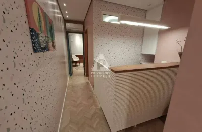 Sala comercial reformada de 30m² em ipanema: vista livre e sol da manhã