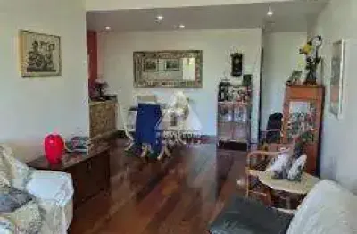 Apartamento com potencial para cobertura duplex – gávea | 3 quartos | 2 vagas | varandão 34m²