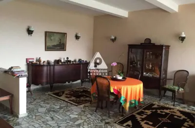 Incrível oportunidade em santa teresa! casa vista verde e cristo!