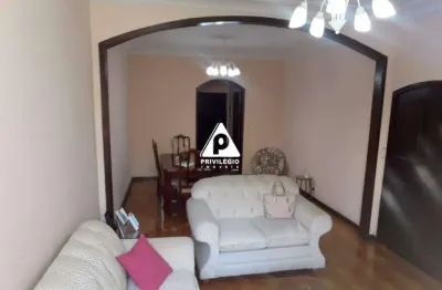 Rua nobre de laranjeiras, apartamento, sala 2 ambientes, 3 quartos, dependência completa