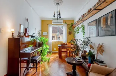 Apartamento silencioso de 2 quartos, 1 banheiro, 64 m2 em botafogo.