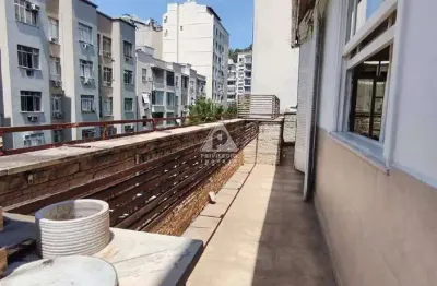 Apartamento duplex de 346m² com varanda e área externa de 03 quartos, 2 suítes e 2 salas amplas no flamengo/rj