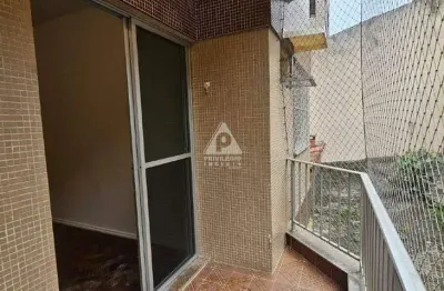 Apartamento sala quarto com dependencia revertida à venda no catete – 62m², varanda, vaga na escritura, próximo ao metrô