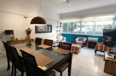 Apartamento tipo garden, 3 quartos com vaga, à venda em laranjeiras!