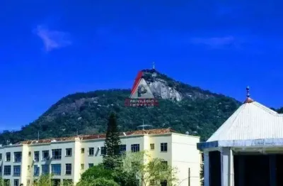 Apartamento todo reformado 2 quartos com vaga em santa teresa