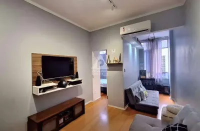 Apartamento no catete de 2 quartos com dependência completa