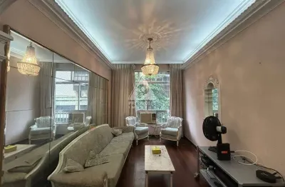 Amplo 3 quartos com dependência e Vaga escriturada em frente à Praia do Flamengo