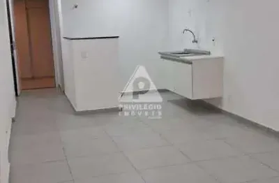 Kitnet / Stúdio à venda na Rua Irineu Marinho, --, Centro, Rio de Janeiro