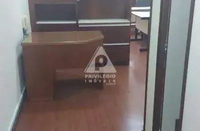 Privilégio imóveis vende: excelente sala comercial mobiliada, no centro do rio de janeiro.