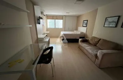 Conjugado no centro reformado com infraestrutura completa!!