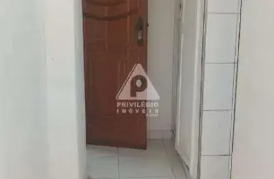 Apartamento com 1 quarto em condominio fechado no centro do rio