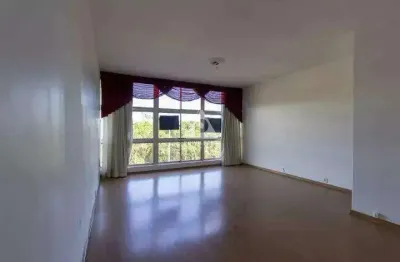 Amplo apartamento com suíte na praia do flamengo – localização privilegiada!