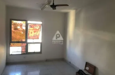 Sala comercial à venda na Avenida Venezuela, --, Saúde, Rio de Janeiro