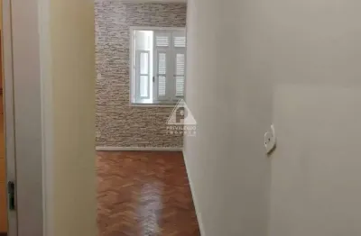 Apartamento à venda na Rua Guilherme Marconi, --, Centro, Rio de Janeiro