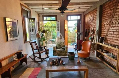 Privilégio imóveis vende: casa tríplex espaço, conforto e funcionalidade