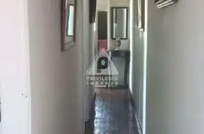 Apartamento de 2 quartos, com dependencia completa , a venda no melhor da tijuca