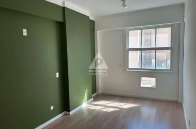 Apartamento 1 quarto à venda no centro, reformado e com portaria 24h