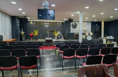 Barracão / Galpão / Depósito à venda na Rua João Romariz, --, Ramos, Rio de Janeiro