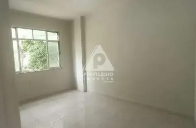 Apartamento à Venda em Vila Isabel | 3 Quartos | 87m² | Rua Silenciosa