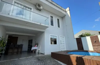 Sobrado geminado com 1 suíte com closet mais 1 quarto à venda no bairro  floresta