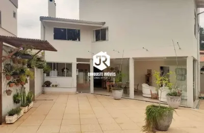 Casa à venda 3 quartos, 1 suite, 2 vagas, 243.03m², jardim das orquídeas, avaré - sp
