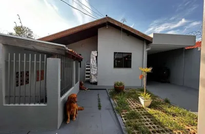 Casa com 3 quartos à venda na Rua Martine de Moraes, 916, Parque Residencial Rita Vieira, Campo Grande