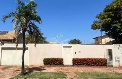 Locação: casa com piscina, varanda gourmet e 3 suítes