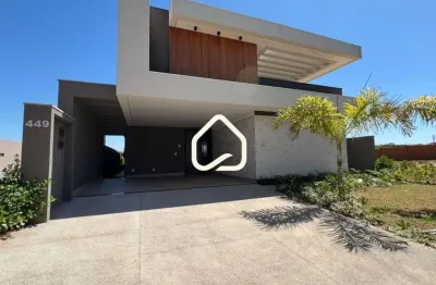 Casa térrea de alto padrão com 3 suítes, espaço gourmet e piscina aquecida