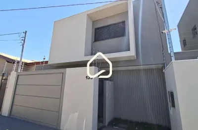 Sobrado novo, espaçoso e impecável acabamento na região do autonomista